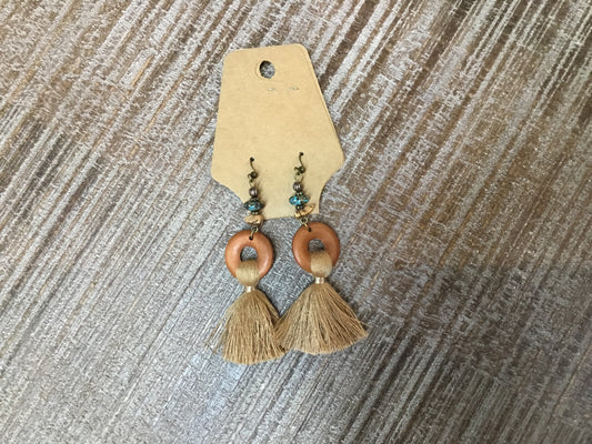 Piper Fan Earrings in Brown