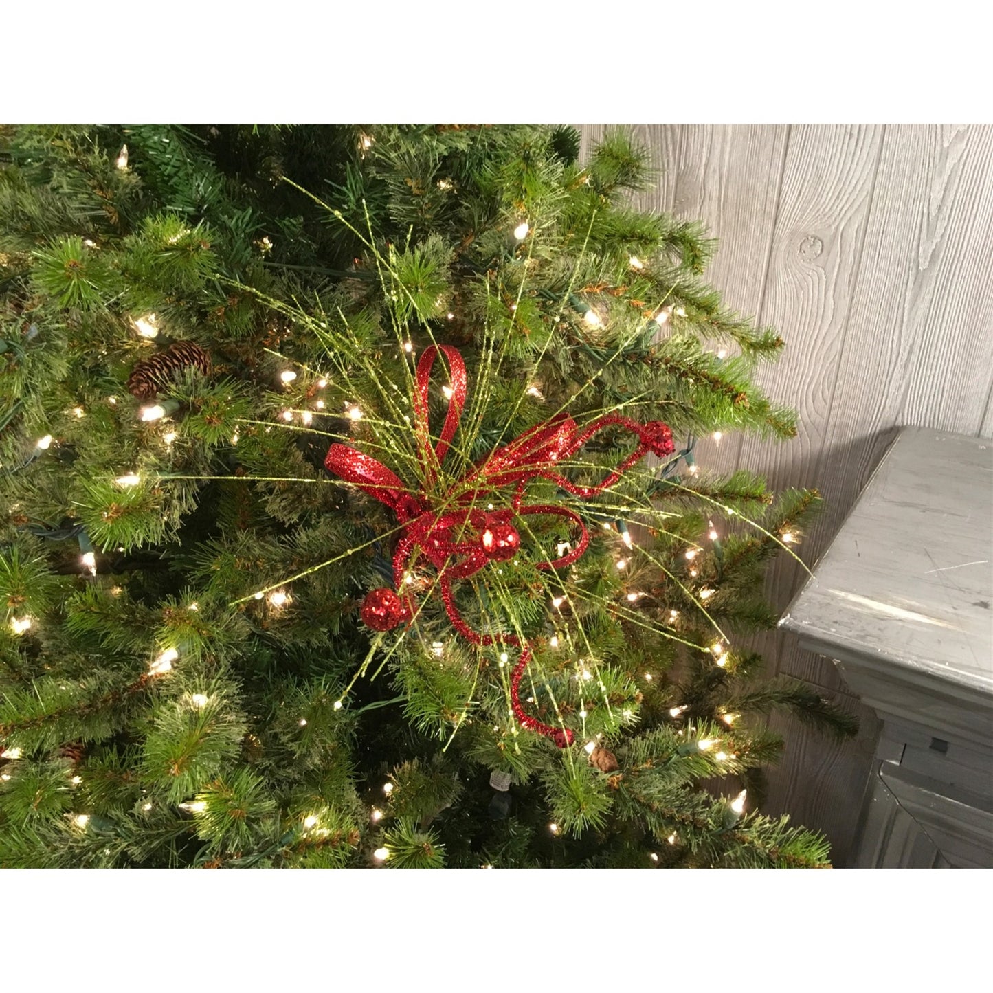 21" Holiday Explosion Pick in Red/Apple | QD