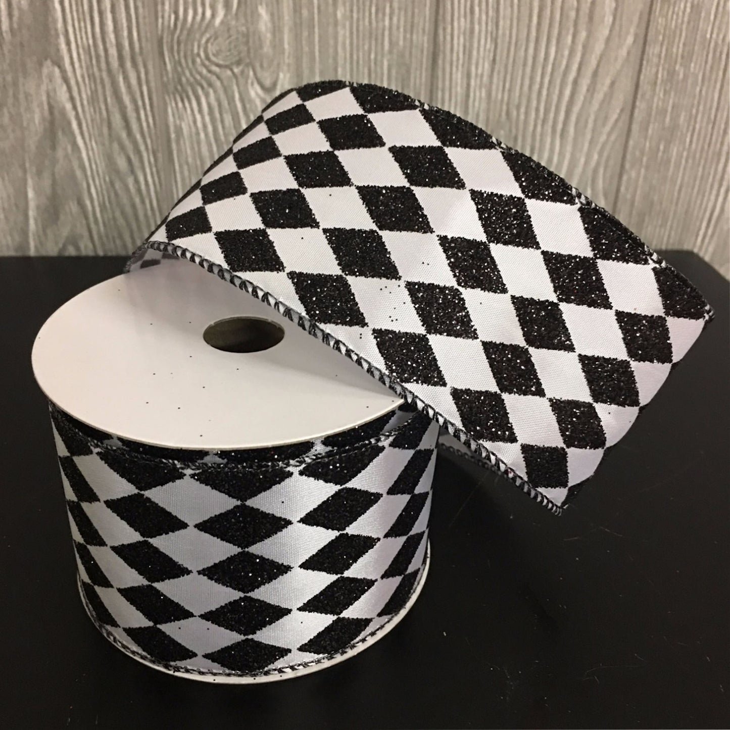 2.5" 10 YD Glitter Diamond Pattern Ribbon in White/Black | YT