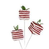 23" Chenille Gift Box Spray in Red/White | QG
