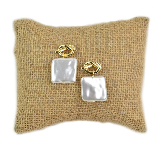 Carol Pearl Earrings