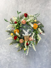 Load image into Gallery viewer, Spring Ranunculus Berry Mix Wreath 24&quot; | YSE23